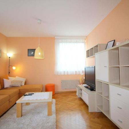 Apartment Vojka In City Center Poreč Exterior foto